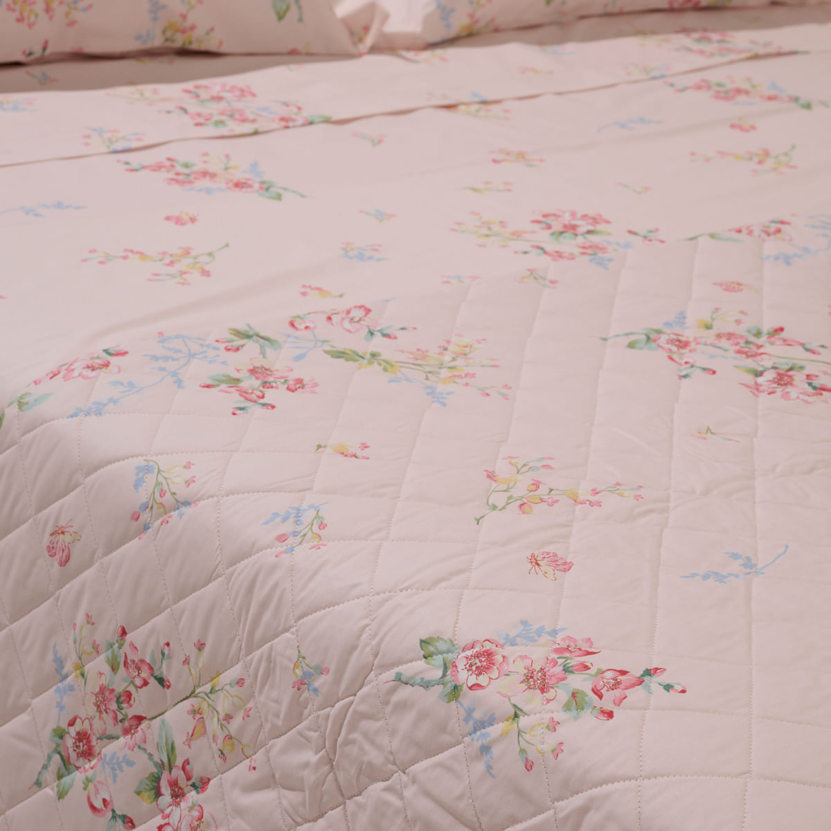 10 01 0484 Colcha Majorie Rosa 002